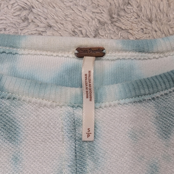 Free People Dress Womens S White Green Jade Tie Dye Aurora Sweatshirt Chic Boho - Picture 6 of 10